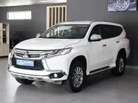 Mitsubishi Pajero 2.4 Sport 8spd 2x4